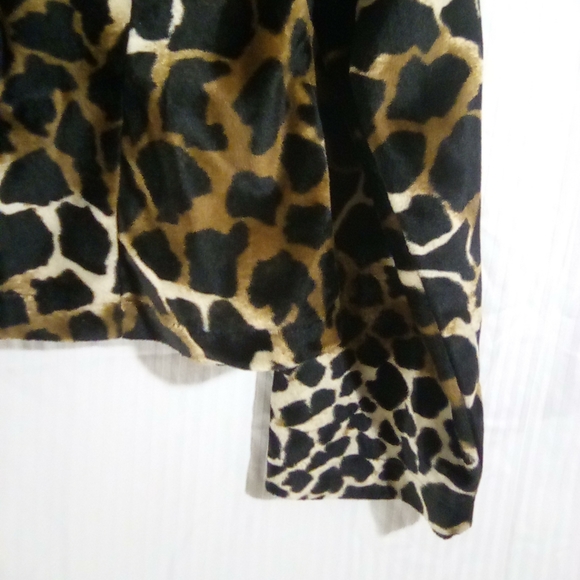 Selene Sport Jacket - Picture 7 of 7